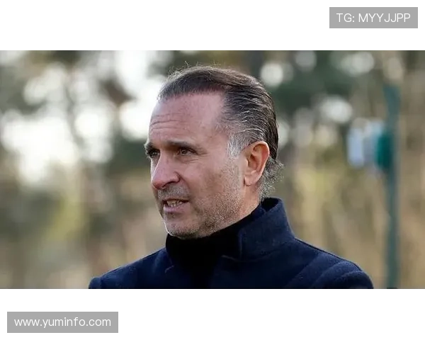 卡尔迪纳莱再次访米兰午宴高层